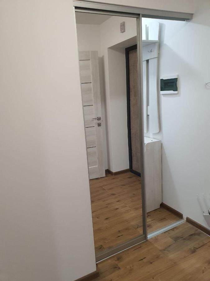 Яровиця З Кондиціонером,Центр Lutsk Ngoại thất bức ảnh